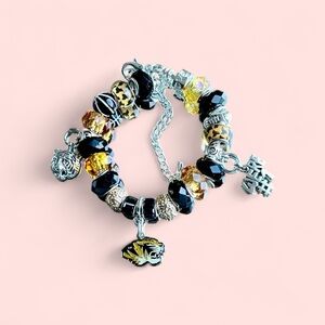 University of Missouri Tigers beaded  charm Bracelet. Mizzou, NCAA